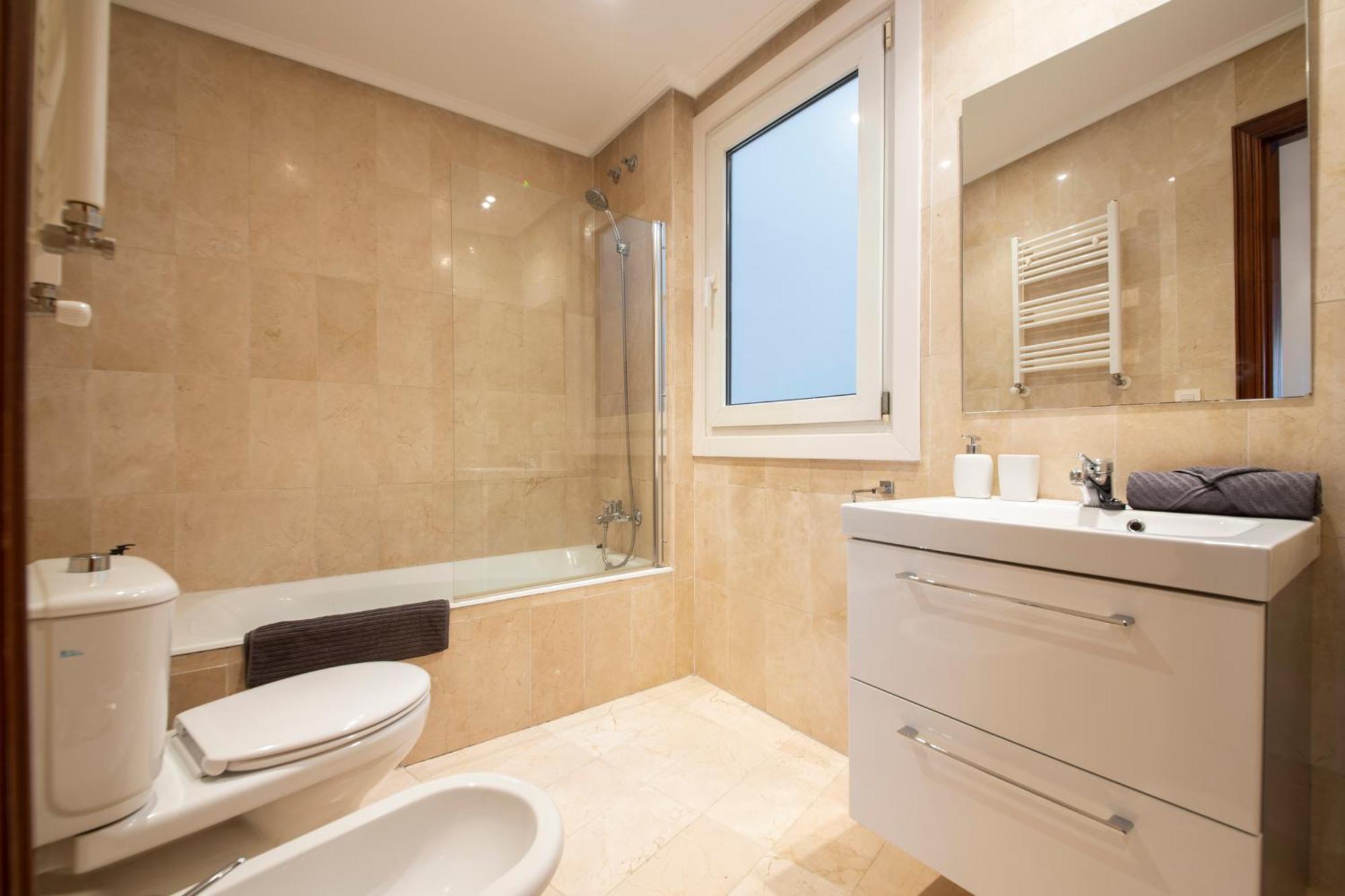 Plaza Pio XII Apartment ซานเซบาสเตียน ภายนอก รูปภาพ